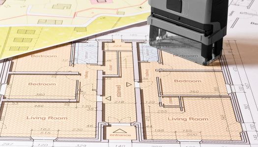 Pareti in gesso sono in fase di rifinitura per la tinteggiatura nella nuova abitazione.